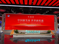 商务会议、场景中展示出行业领先的AI翻译能力