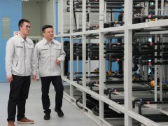 他目睹教员傅们凭频频